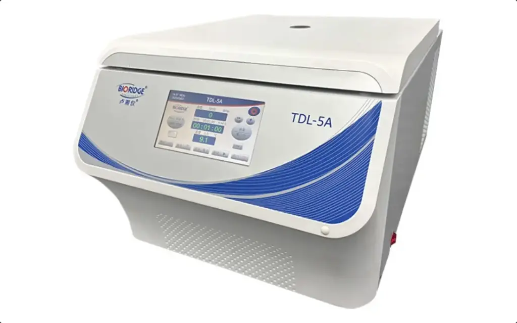 TDL-5A 台式低速冷冻离心机 最高转速r/min：5000 最大相对离心力×g：4390  卢湘仪