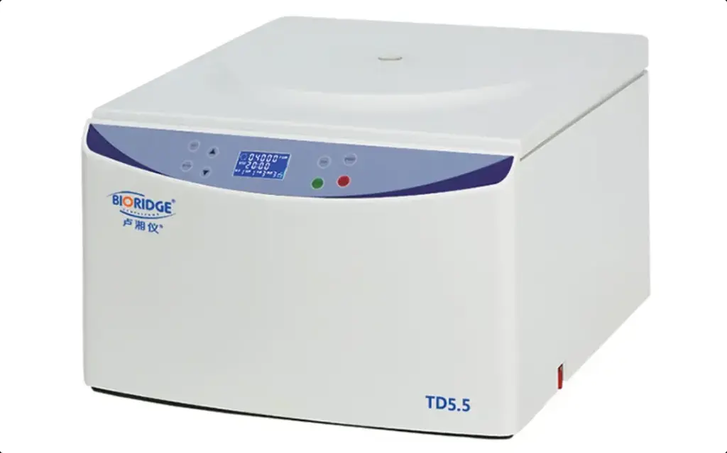 TD5.5 多管架自动平衡离心机 最高转速r/min：5500 最大相对离心力×g：5310 微机、变频、LCD液晶显示 卢湘仪